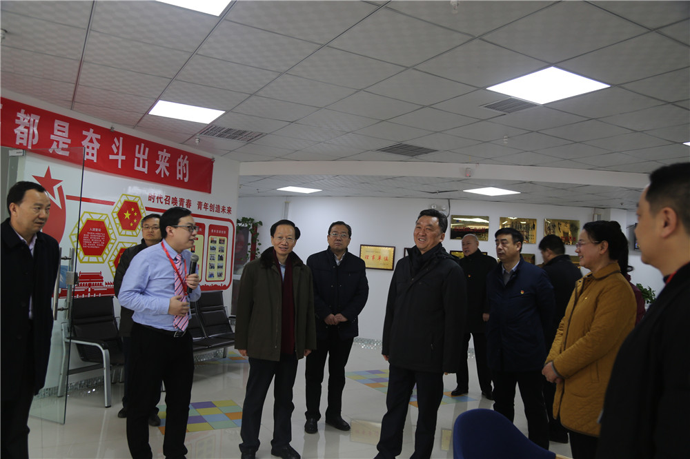 熱烈歡迎全國總工會副主席，書記處書記魏地春及省總工會王保存主席一行蒞臨安陽青峰網(wǎng)絡(luò)參觀指導(dǎo)